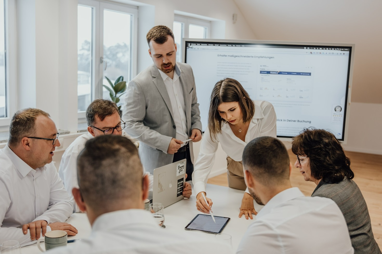 Maximizing Platform Potential for Solo Businesses